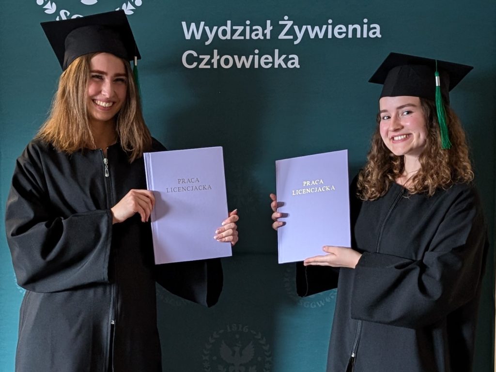 studentki Wydziału Żywienia Człowieka, obrony
